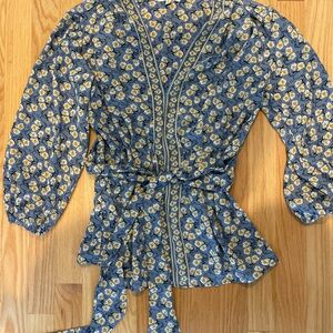 Max Studio long sleeve feminine blue and yellow open v neck blouse with belt